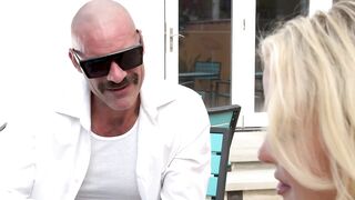 Slimthick Vic – The Perfect Gift 16 10 2023 (1)