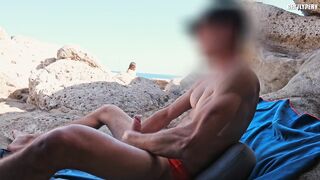 HANDJOB BEACH: I find a hot topless lady that wants my cock
