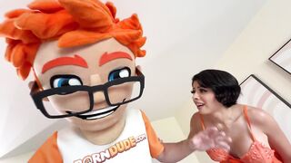 Daya Dare – Meets Her New Neighbor Porn Dude 2024 08 17