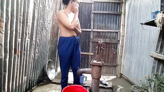 Bangladeshi Young Village Girl Bathroom Bath adn Boobs Show